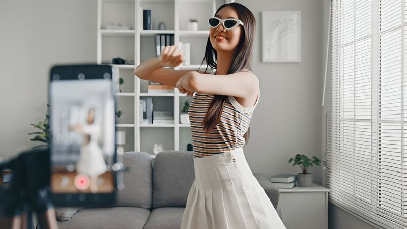 How to Partner with Instagram Influencers for Your Business Growth?