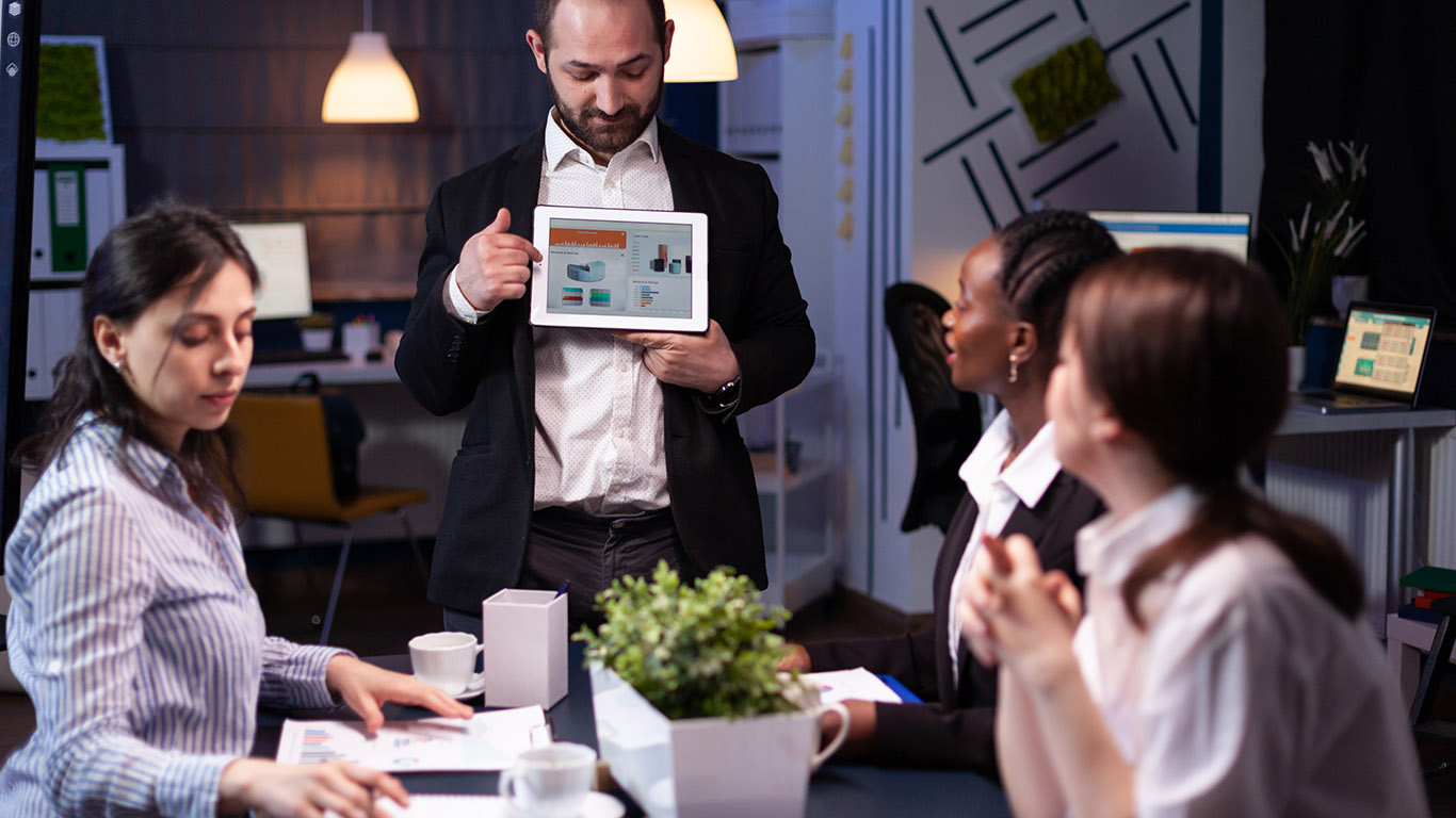 Harnessing Employee Advocacy 