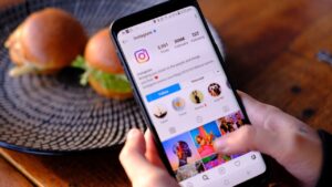 Instagram Beğeni Satın Almak Profillerin Erişimini Artırır Mı?