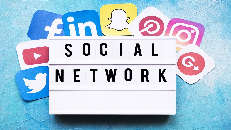A Pro's Approach to Picking the Right SMM Platform for Telegram