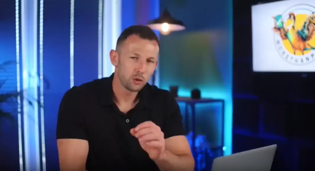 How does MoreThanPanel Work?