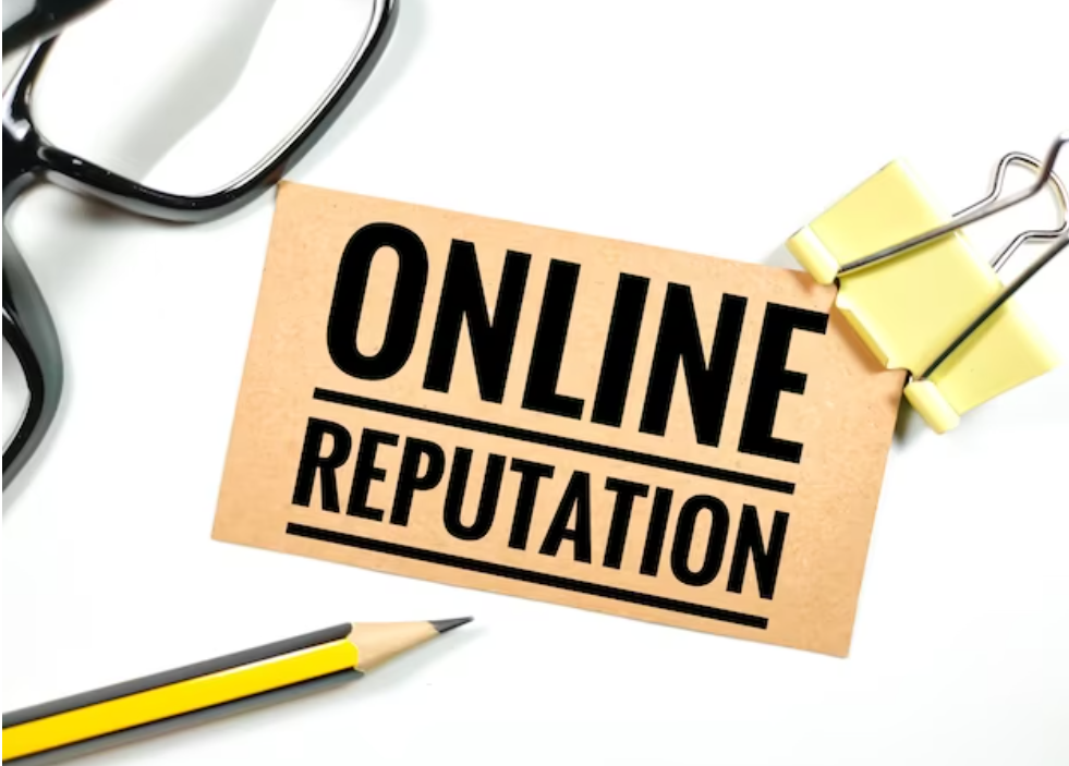 Effective Strategies for Managing Online Reputation in the Digital Media Sector