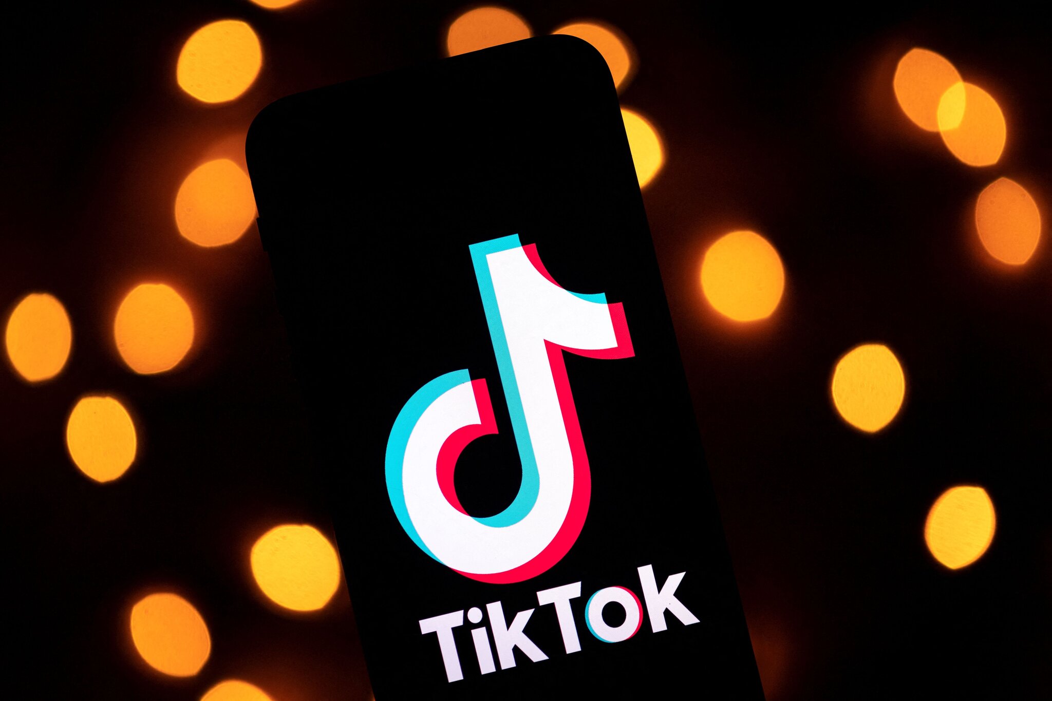 Por Que o TikTok Recompensa Vídeos com Compartilhamentos Massivos