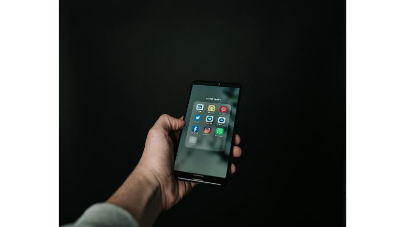 Top 10 SMM Panels in USA (2025) – Why RezzSMMPanel Leads the Market