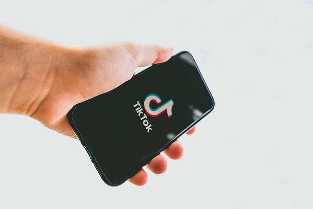 TikTok 新老视频推荐机制一样吗？历史内容是否会拖累账号