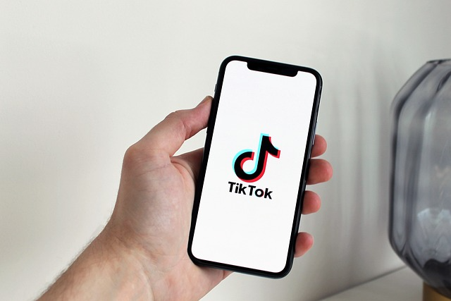 如何运营TikTok账号